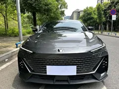 2022 Changan UNI-V 1.5T Premium, чёрный — фото 2