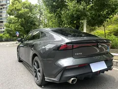 2022 Changan UNI-V 1.5T Premium, чёрный — фото 12