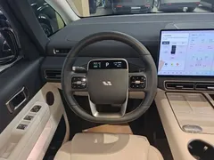 2025 Li Auto MEGA Home, белый — фото 11