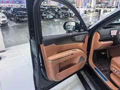 2026 Leapmotor D19 EREV 500 Premium 6-seat, чёрный — фото 5