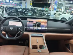 2026 Leapmotor D19 EREV 500 Premium 6-seat, чёрный — фото 9