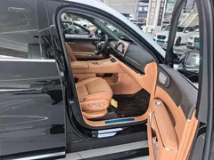 2026 Leapmotor D19 EREV 500 Premium 6-seat, чёрный — фото 16