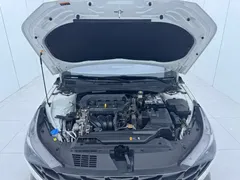 2022 Hyundai Elantra 1.5L CVT LUX Premium, белый — фото 16