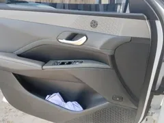 2025 BYD Qin PLUS DM-i PHEV Smart Driving 55km Leading, белый — фото 7
