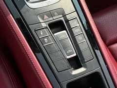 2022 Porsche 718 Boxster T 2.0T — фото 17