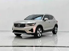 2024 Volvo XC40 Luxury — фото 2