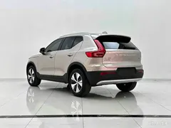2024 Volvo XC40 Luxury — фото 5