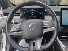2025 BYD Qin PLUS DM-i PHEV Smart Driving 55km Leading, белый — фото 15