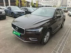 2021 Volvo XC60 4WD Luxury — фото 2
