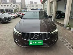 2021 Volvo XC60 4WD Luxury — фото 3