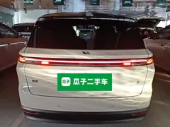 2025 Li Auto i8 Standard — фото 6