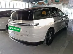 2025 Li Auto i8 Standard — фото 7