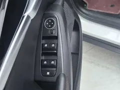 2021 Kia Seltos 1.5L CVT Trend, белый — фото 9
