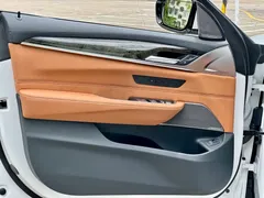 2022 BMW 6 Series GT 630i M Sport Package, белый — фото 7
