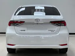 2023 Toyota Corolla 1.2T Elite, белый — фото 5
