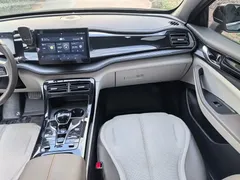 2023 BYD Qin PLUS Champion DM-i PHEV 55KM Leading, чёрный — фото 12