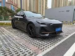 2022 Changan UNI-V 1.5T Sport — фото 3