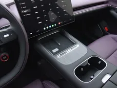 2026 Xiaomi SU7 RWD Standard — фото 12