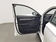 2022 Geely Emgrand 4th Gen 1.5L CVT Premium, белый — фото 8