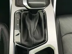 2022 Geely Emgrand 4th Gen 1.5L CVT Premium, белый — фото 13