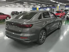 2022 Geely Emgrand 4th Gen 1.5L CVT Flagship — фото 3