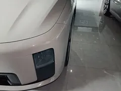 2025 Li Auto i8 Standard — фото 24