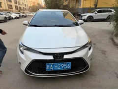 2021 Toyota Levin 185T CVT Luxury, белый — фото 1