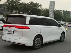 2026 BYD Xia DM-i PHEV 1.5T 218km Excellence, белый — фото 3