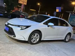 2019 Toyota Levin 185T CVT Luxury, белый — фото 1
