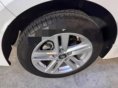 2019 Toyota Levin 185T CVT Luxury, белый — фото 12
