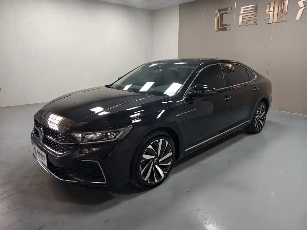 2022 Volkswagen Passat 330TSI Luxury