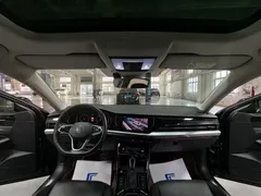 2022 Volkswagen Passat 330TSI Luxury, чёрный — фото 13