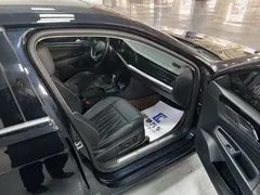 2022 Volkswagen Passat 330TSI Luxury, чёрный — фото 17