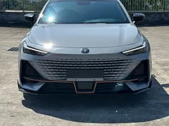 2022 Changan UNI-V 1.5T Sport — фото 2