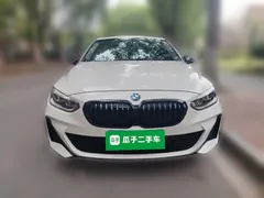 2021 BMW 1 Series 120i M Sport Night Edition, белый — фото 2