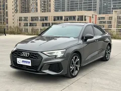 2022 Audi A3L Limousine 35 TFSI Luxury Sport — фото 1