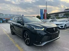 2023 Toyota Crown Kluger 2.5L HEV 4WD Premium, чёрный — фото 3