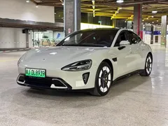 2026 Xiaomi SU7 RWD Standard — фото 1