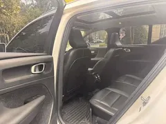2021 Volvo XC40 4WD Sport, белый — фото 6