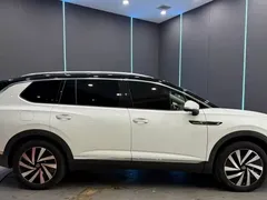 2022 Volkswagen Talagon 380TSI 4WD Luxury Pro 6-seat, белый — фото 5