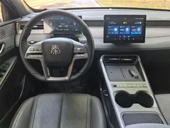 2026 BYD Qin PLUS DM-i PHEV 128km Entry — фото 16