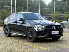 2021 Mercedes-Benz GLC Coupe 300 4MATIC, чёрный — фото 3