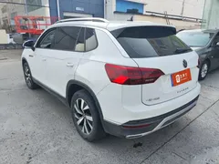 2022 Volkswagen Tayron 280TSI 2WD Luxury, белый — фото 4