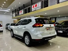 2021 Nissan X-Trail 2.0L CVT 2WD XL Premium Commemorative, белый — фото 7