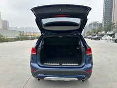 2021 BMW X1 Premium, синий — фото 39