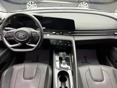 2022 Hyundai Elantra 1.5L CVT LUX Premium, белый — фото 9