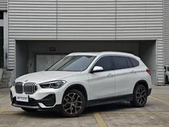 2022 BMW X1, белый — фото 1