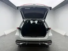 2022 Toyota Venza Hybrid 2.5L CVT 4WD Ultimate, белый — фото 12