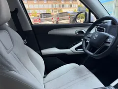 2025 BYD Yuan UP Smart Driving 401km Vitality, белый — фото 10