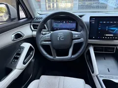 2025 BYD Yuan UP Smart Driving 401km Vitality, белый — фото 14